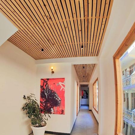Yaato Retreat Hotel Manāli Kültér fotó