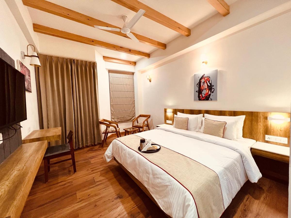 Yaato Retreat Hotel Manāli Kültér fotó